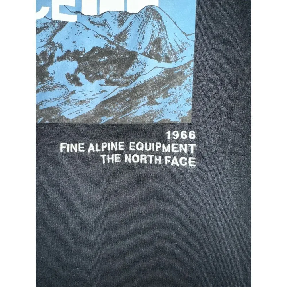 The North Face Box NSE Long Sleeve Graphic Tee Men’s Medium Blue/White Mountain